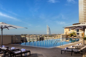  Staybridge Suites Dubai Internet City, an IHG Hotel  Дубай